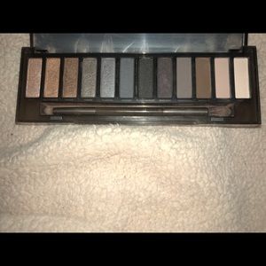 Urban Decay Naked Smoky